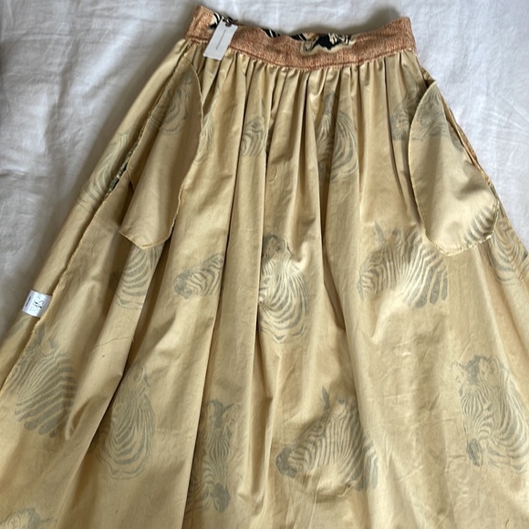 Anthropologie skirt - Picture 7 of 8